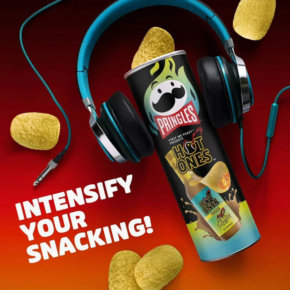 Pringles Hot Ones Los Calientes Verde Crisps Can 5.5oz (156g)